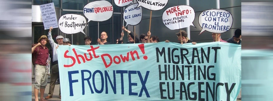 Migrant_hunting_EU_agency_-_Shut_Down_FRONTEX_Warsaw_2008_w.webp